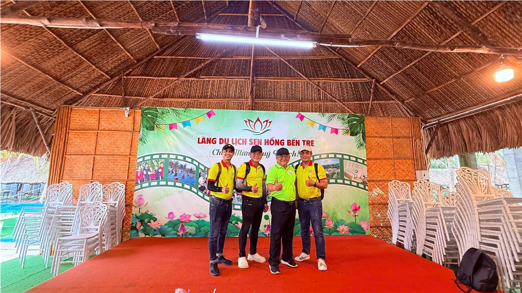 Hoạt Động Trải Nghiệm Ngoại Khóa - Hành Trình Về Nguồn 2025