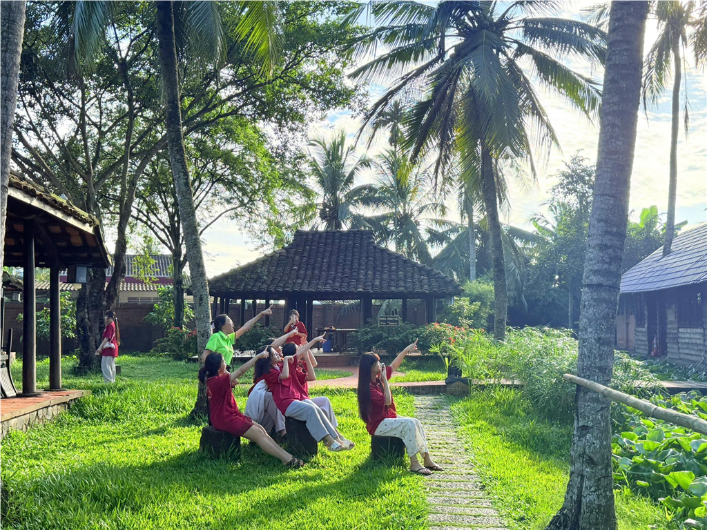 Hoạt Động Trải Nghiệm Ngoại Khóa - Hành Trình Về Nguồn 2025