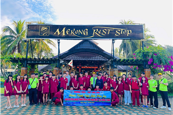 Hoạt Động Trải Nghiệm Ngoại Khóa - Hành Trình Về Nguồn 2025