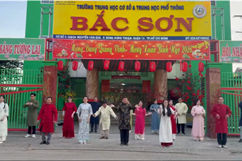 Tiết mục nhảy chúc mừng năm mới của các thầy cô Trường THCS - THPT Bắc Sơn