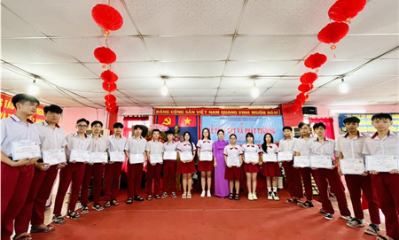 Trường THCS - THPT Bắc Sơn tổ chức lễ tổng kết và phát thưởng năm học 2023-2024